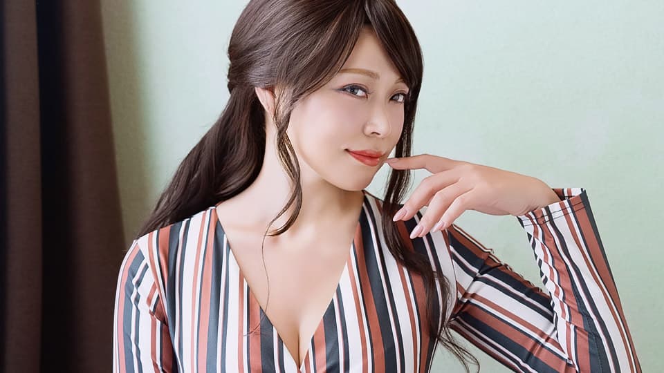 JUST-BEING-NEAR-THIS-EROTIC-MONSTER-1PONDO-2026-03-01 cover art