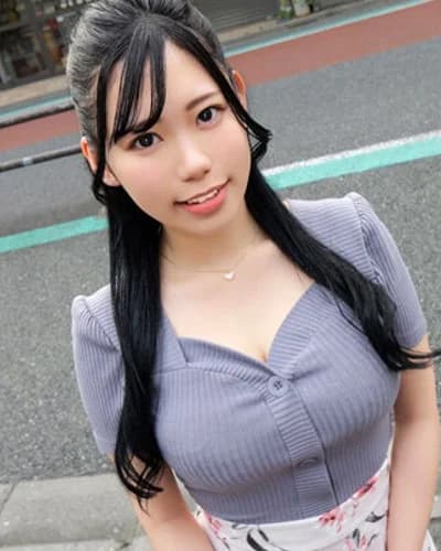 Hikaru Momoi profile photo — AV Idols