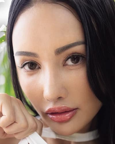 Maria Valentine profile photo — AV Idols