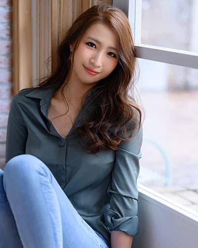 Megu Mio profile photo — AV Idols