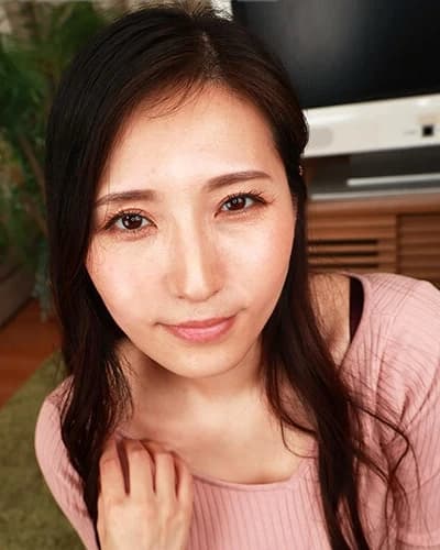 Yuna Shiina profile photo — AV Idols