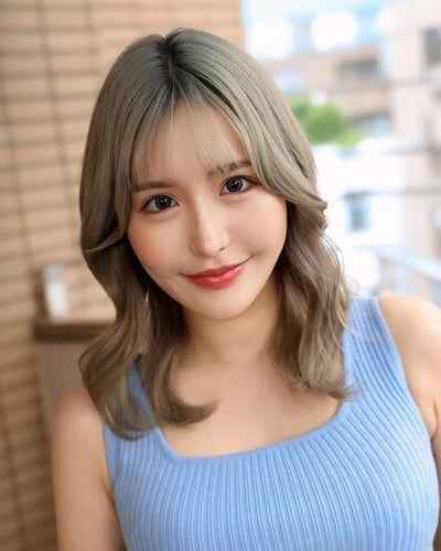Sarina Momonaga profile photo — AV Idols